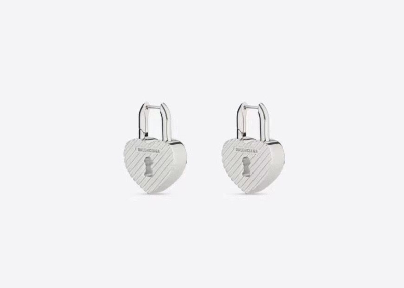 Ba1en*iaga earrings